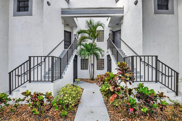 3 of 62 - 5475 Verona Drive #f, Boynton Beach, FL