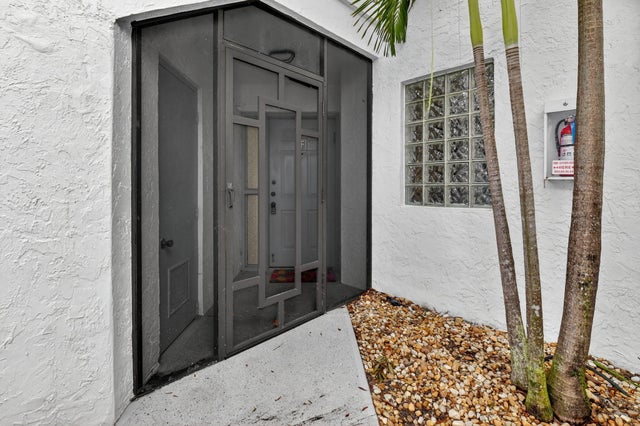 4 of 62 - 5475 Verona Drive #f, Boynton Beach, FL