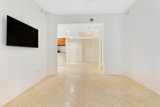 4 of 43 - 701 S Olive Avenue #712, West Palm Beach, FL