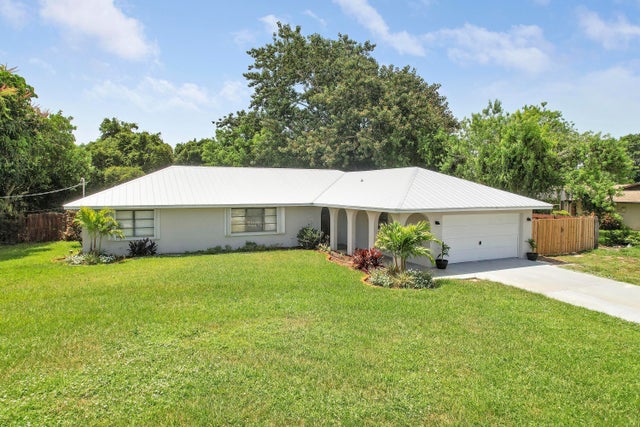 1 of 37 - 2151 Se Abcor Road, Port Saint Lucie, FL
