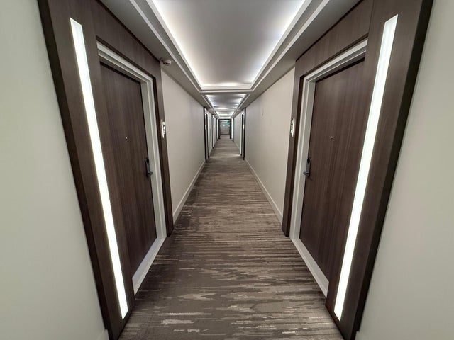4 of 33 - 2301 Collins Avenue #931, Miami Beach, FL