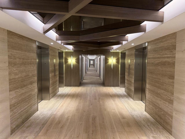 5 of 33 - 2301 Collins Avenue #931, Miami Beach, FL