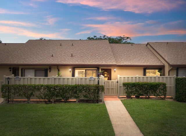 3 of 48 - 1018 Green Pine Boulevard #d, West Palm Beach, FL