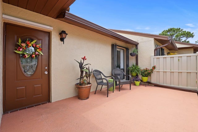 4 of 48 - 1018 Green Pine Boulevard #d, West Palm Beach, FL