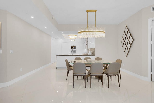 3 of 36 - 15811 Collins Avenue #2207, Sunny Isles Beach, FL