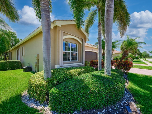 5 of 90 - 10807 Redlake Isle(s) E, Boynton Beach, FL