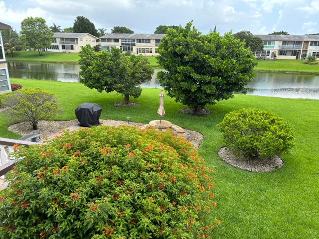 1 of 12 - 325 Andover M, West Palm Beach, FL