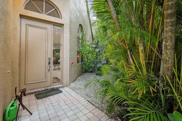 4 of 59 - 4521 Carlton Golf Drive, Lake Worth, FL