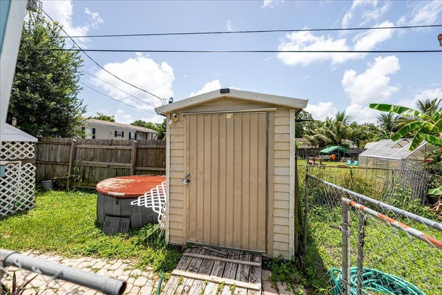5 of 27 - 1276 Sw Tropical Terrace, Stuart, FL