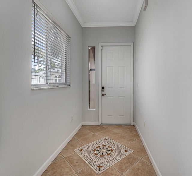5 of 48 - 2704 Treasure Cove Circle, Dania, FL