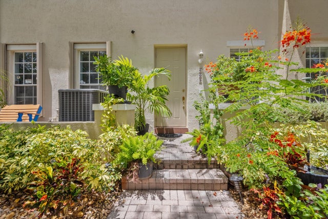 3 of 27 - 609 Nw 24th Avenue, Boynton Beach, FL