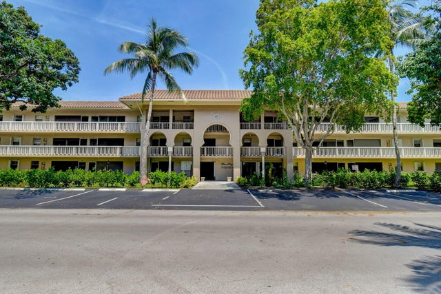 1 of 30 - 100 Royal Palm Way #306, Boca Raton, FL