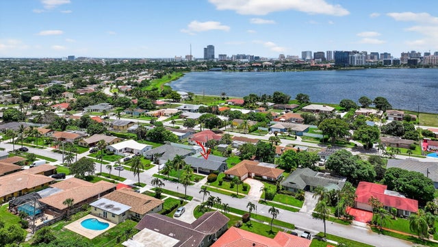 4 of 45 - 600 S Mangonia Circle, West Palm Beach, FL