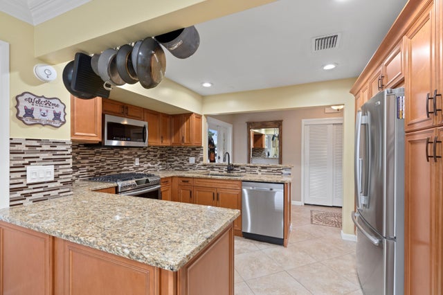 5 of 20 - 504 Gulf Road, North Palm Beach, FL