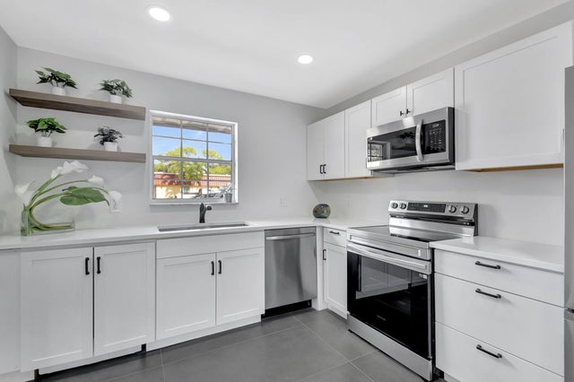3 of 30 - 868 Worcester B Lane #b, Lake Worth, FL