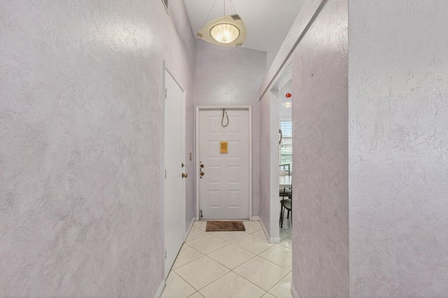 4 of 68 - 8157 Springtree Road, Boca Raton, FL