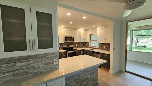5 of 31 - 17 Willowbrook Lane #205, Delray Beach, FL