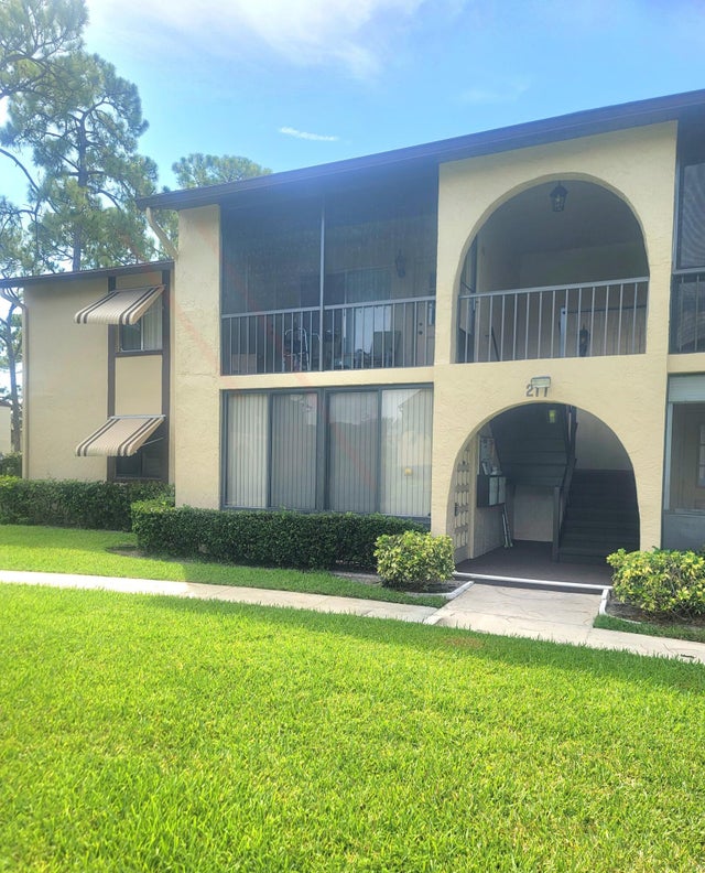 1 of 17 - 217 Pine Hov Circle #a-1, Greenacres, FL