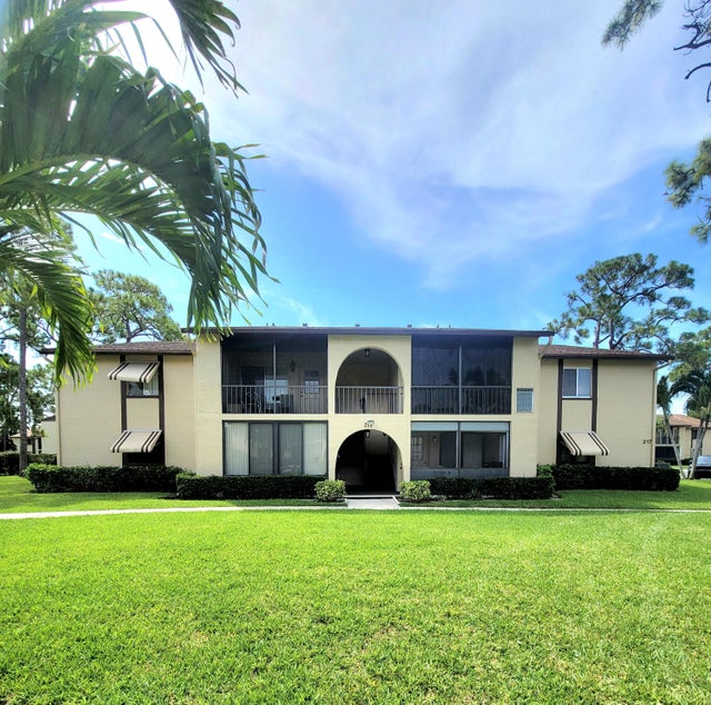 2 of 17 - 217 Pine Hov Circle #a-1, Greenacres, FL