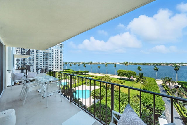 2 of 39 - 1801 S Flagler Drive #709, West Palm Beach, FL