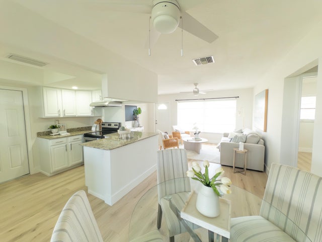5 of 37 - 1004 Sw 3rd Avenue, Boynton Beach, FL