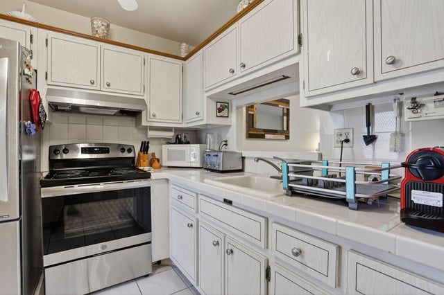 5 of 34 - 5111 W Oakland Park Boulevard #201, Lauderdale Lakes, FL