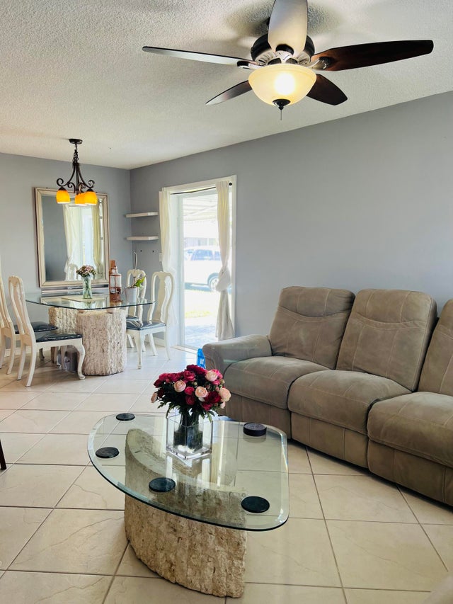 3 of 27 - 4301 Nw 1st Terrace, Deerfield Beach, FL