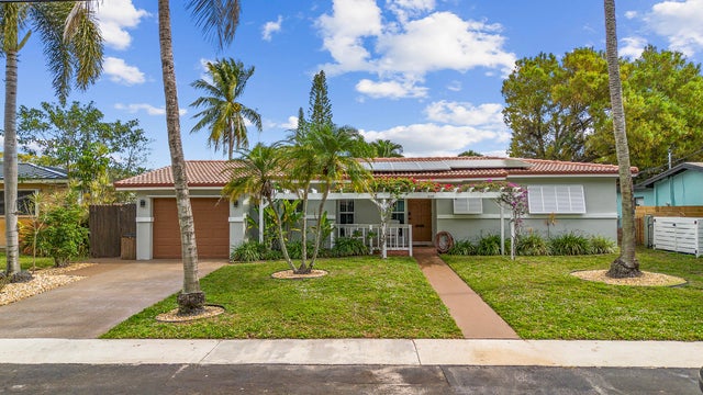 1 of 55 - 2100 Sw 23rd Terrace, Fort Lauderdale, FL
