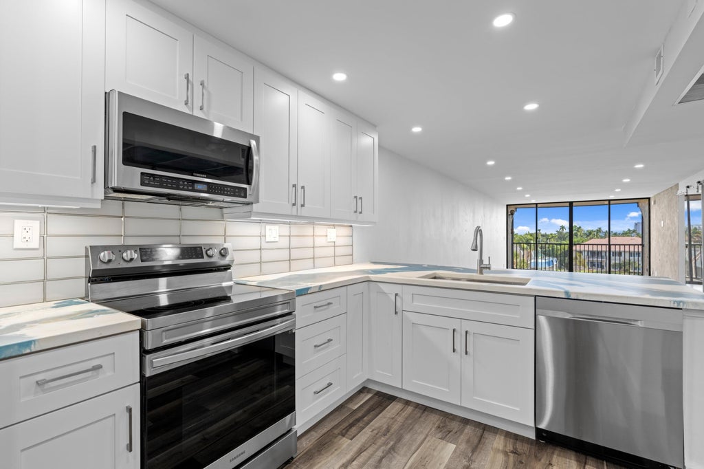 6 Royal Palm Way #509, Boca Raton