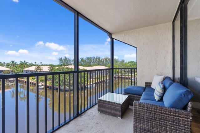 4 of 19 - 6 Royal Palm Way #509, Boca Raton, FL