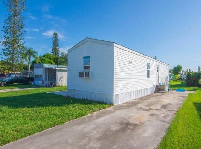 1 of 14 - 5000 Se Federal Highway #lot 607, Stuart, FL
