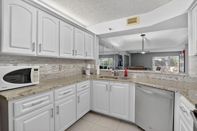 5 of 40 - 9170 Sw 14th Street #4105, Boca Raton, FL