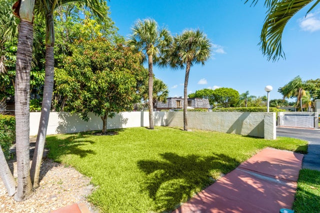 3 of 23 - 2538 Boundbrook Drive S #140, West Palm Beach, FL