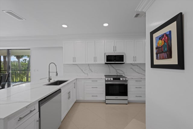 5 of 33 - 13321 Polo Club Road #c203, Wellington, FL
