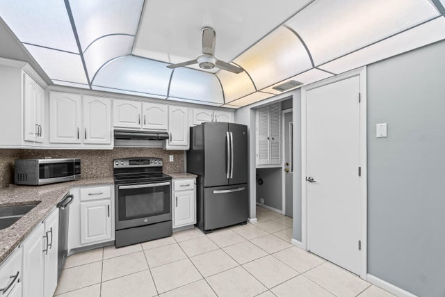 4 of 25 - 4897 Hawkwood Road #a, Boynton Beach, FL