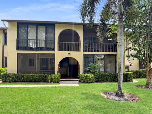 1 of 16 - 211 Pine Hov Circle #b-1, Greenacres, FL