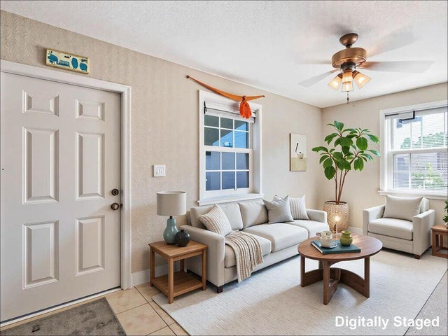 5 of 20 - 570 W 3rd Street, Riviera Beach, FL