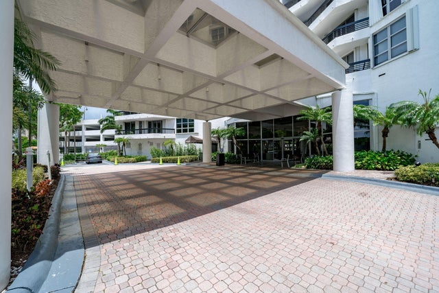 3 of 54 - 3400 Ne 192nd Street #2011, Aventura, FL