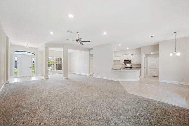 4 of 29 - 5801 Nw Dana Circle, Port Saint Lucie, FL