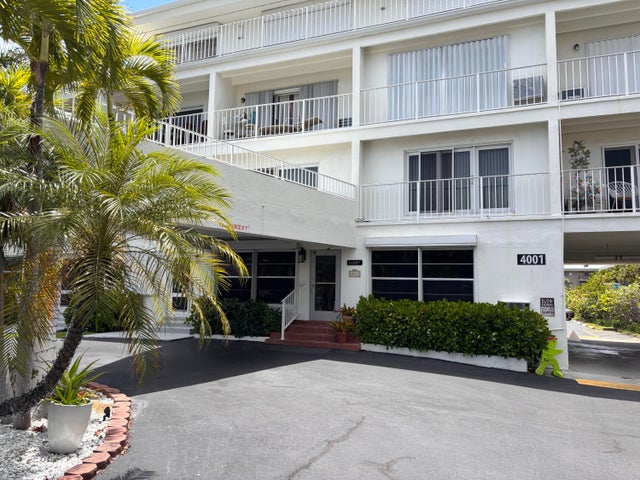 3 of 19 - 4001 S Ocean Boulevard S #204, South Palm Beach, FL