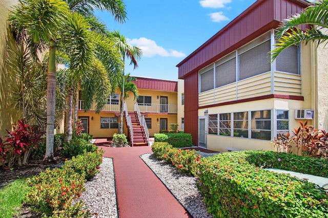 2 of 65 - 605 Flanders M, Delray Beach, FL