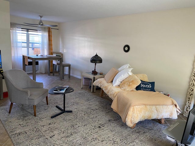 3 of 26 - 219 Lakeview 102 Avenue #102, Lantana, FL