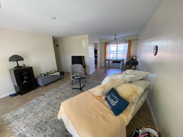 4 of 26 - 219 Lakeview 102 Avenue #102, Lantana, FL
