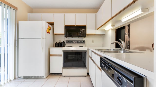 3 of 30 - 1481 Ne 14th Court #u-3, Jensen Beach, FL