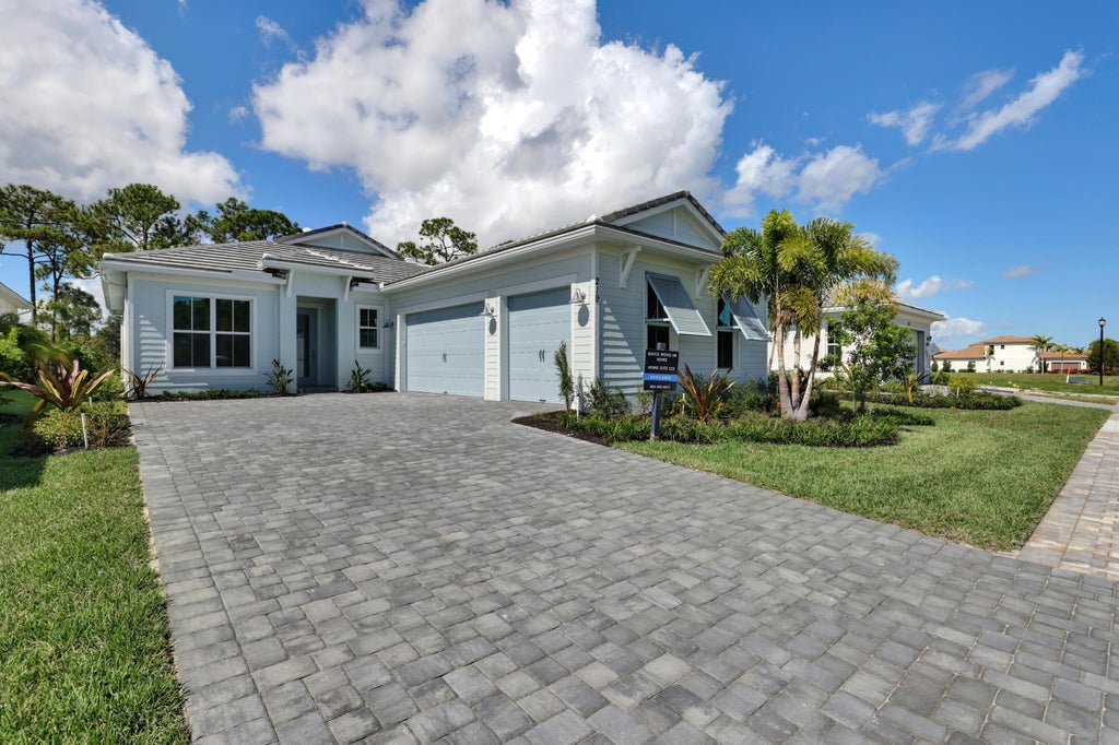 219 Se Calmo Circle, Port Saint Lucie