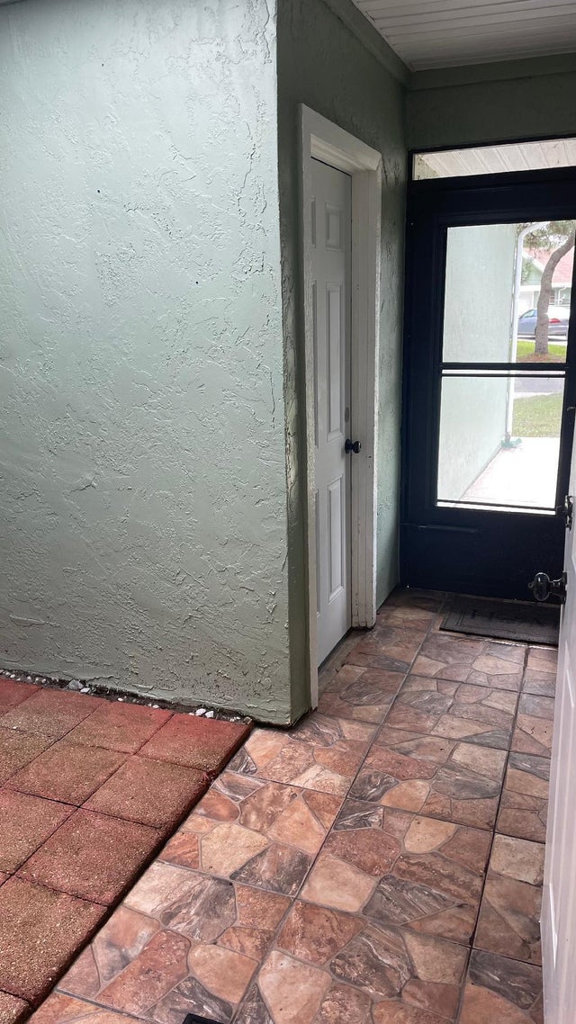 5 of 40 - 1437 Se Rivergreen Circle, Port Saint Lucie, FL