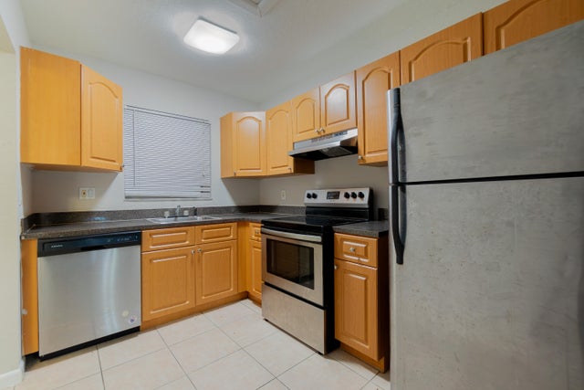 4 of 17 - 120 Sparrow Drive #314, Royal Palm Beach, FL