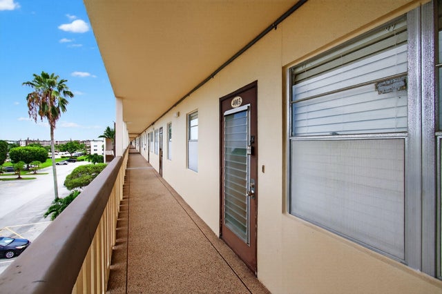 2 of 93 - 4003 Wolverton A, Boca Raton, FL