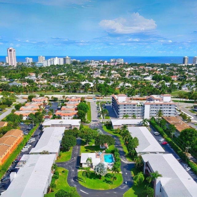 4 of 47 - 25 Se 13th Street #c5, Boca Raton, FL