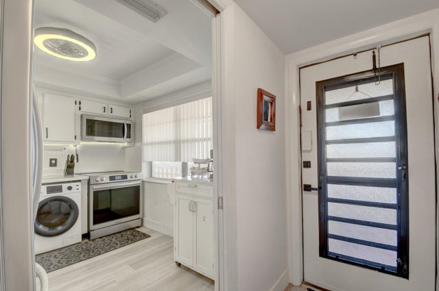 5 of 47 - 25 Se 13th Street #c5, Boca Raton, FL